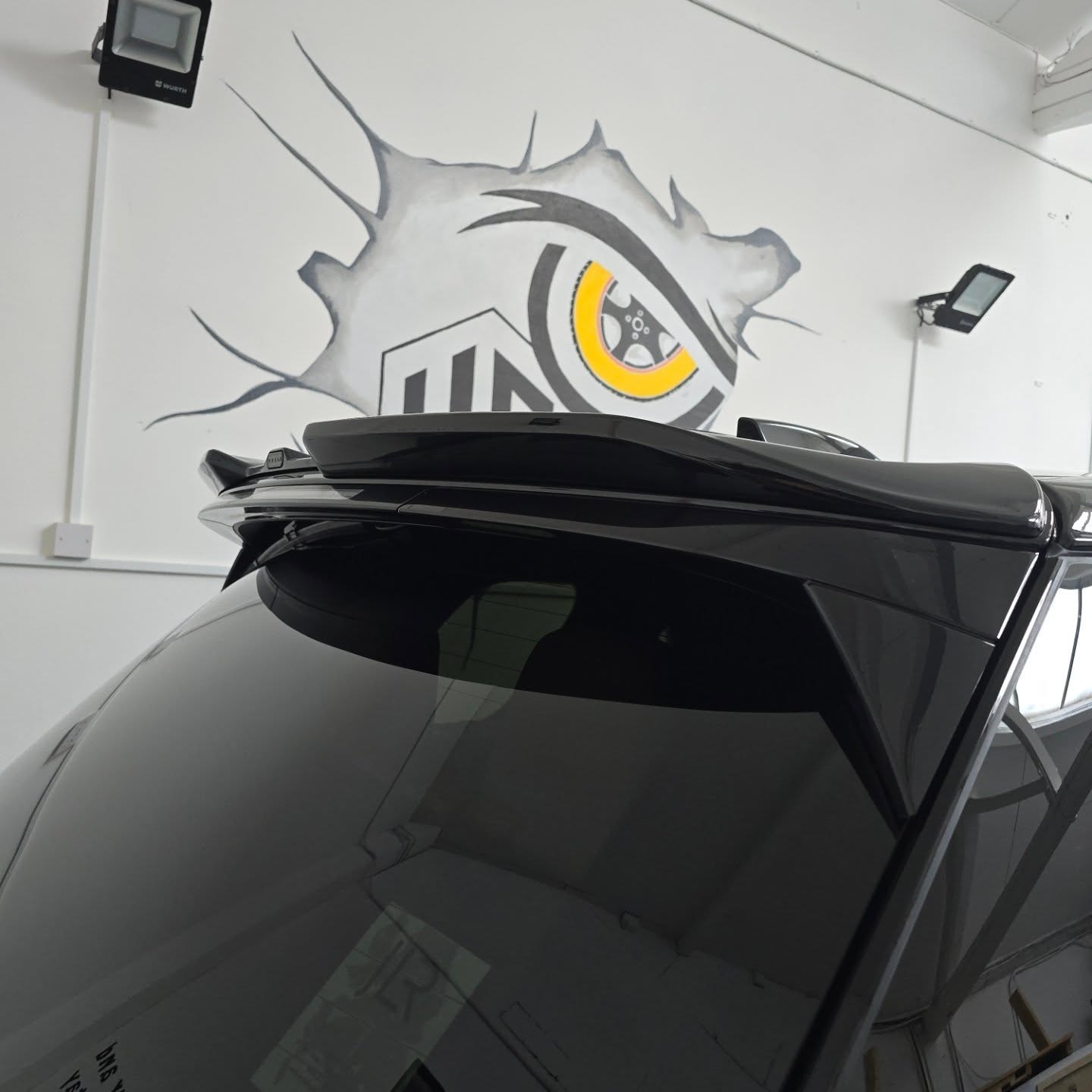 Rear spoiler of Land Rover in Ireland