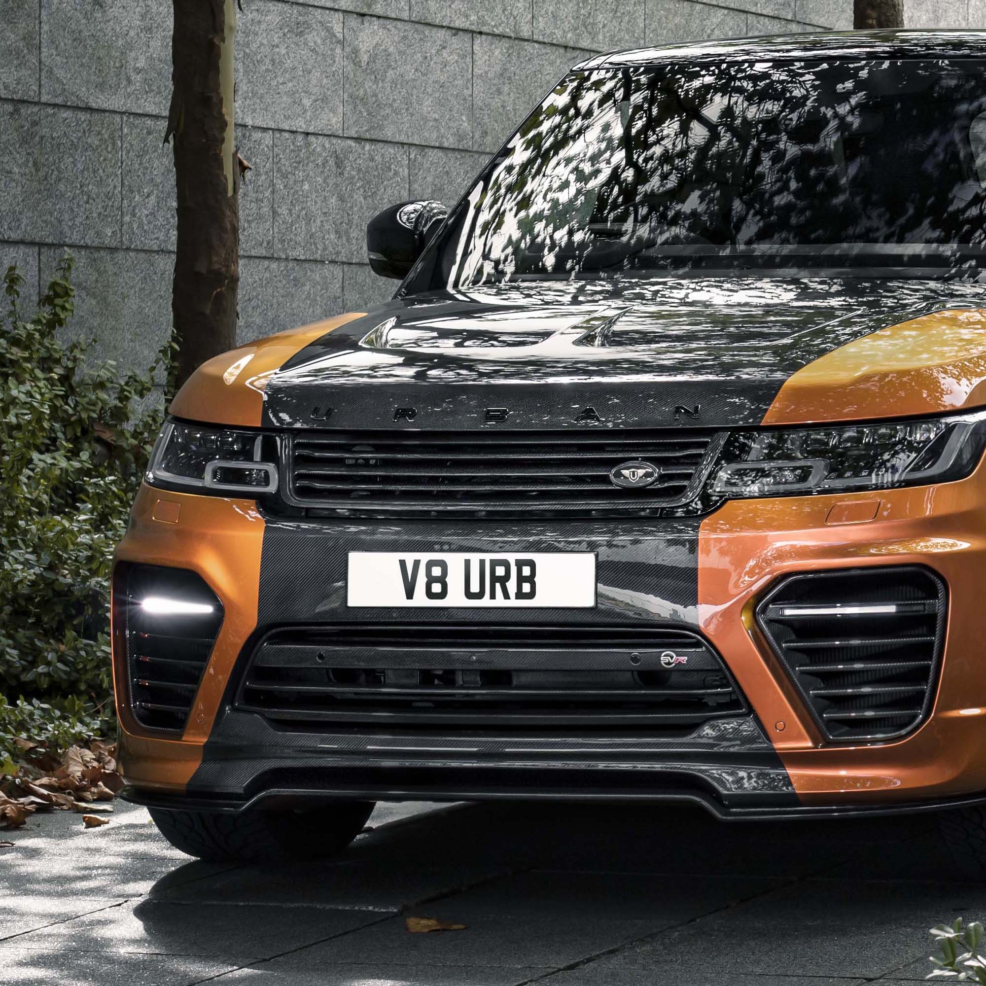 Front view of a Urban body kit on Land Rover in Ireland